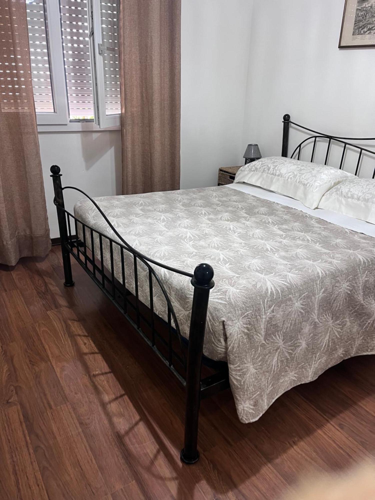 Da Adriana Guesthouse Санта Тереза Галура Екстериор снимка