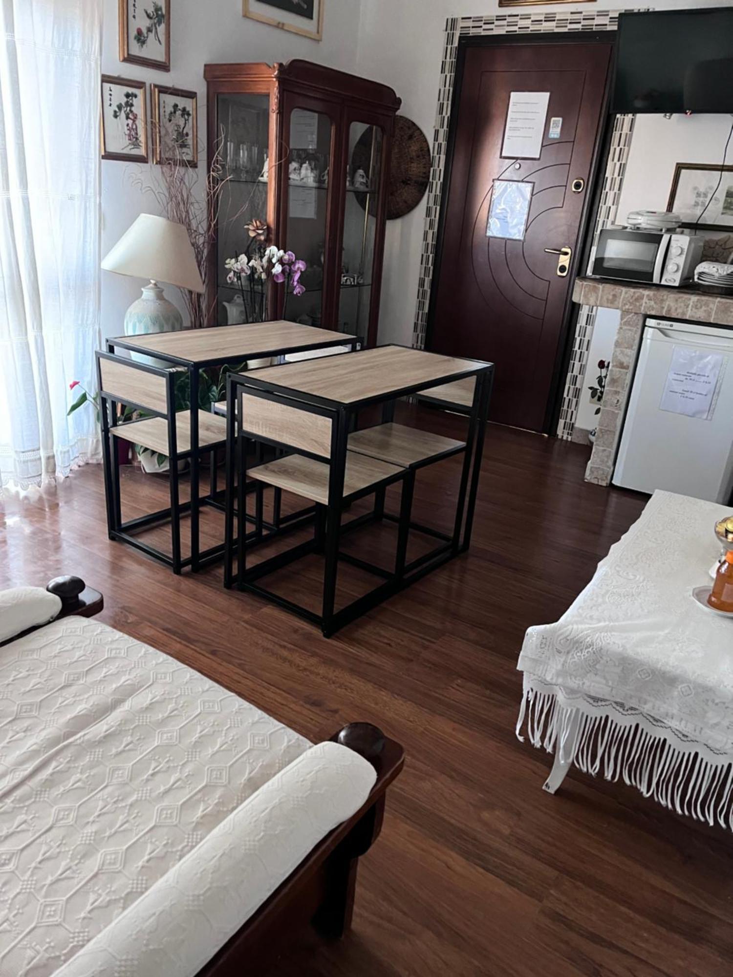 Da Adriana Guesthouse Санта Тереза Галура Екстериор снимка